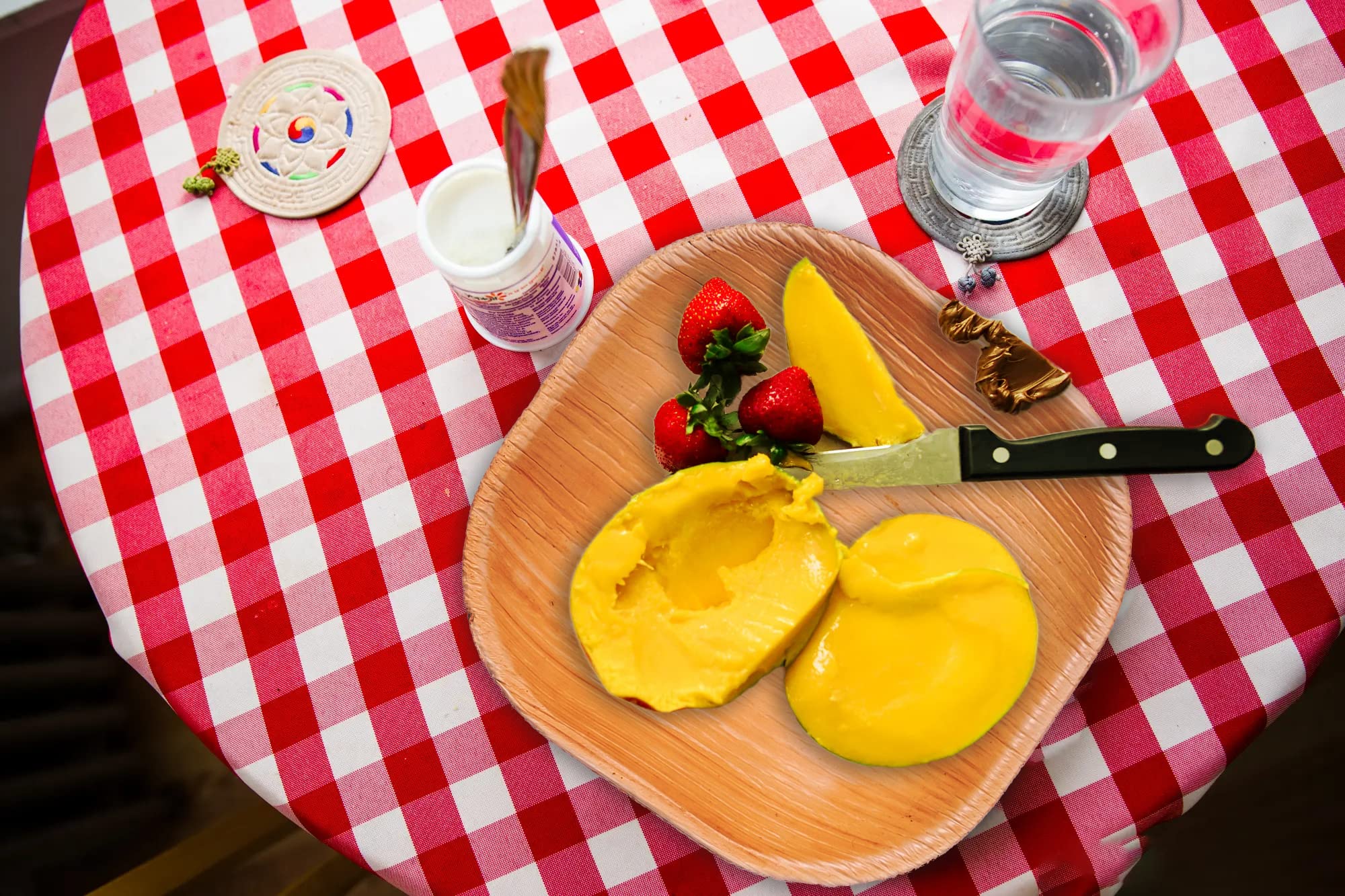 Eco-Friendly Palm Leaf Plates: Biodegradable Party Supplies - Zing